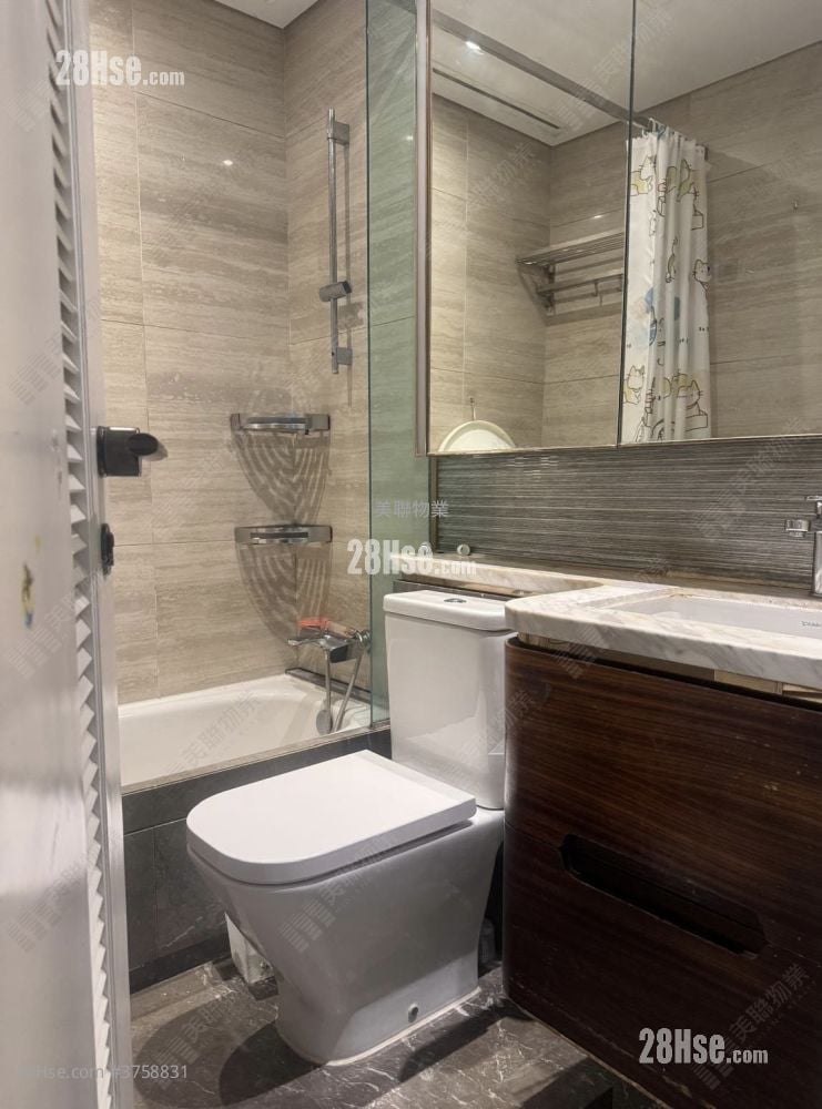 Savannah Sell 2 Bedrooms 464 ft²