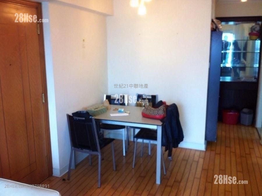 Hampton Place Sell 2 Bedrooms , 1 Bathroom 432 ft²