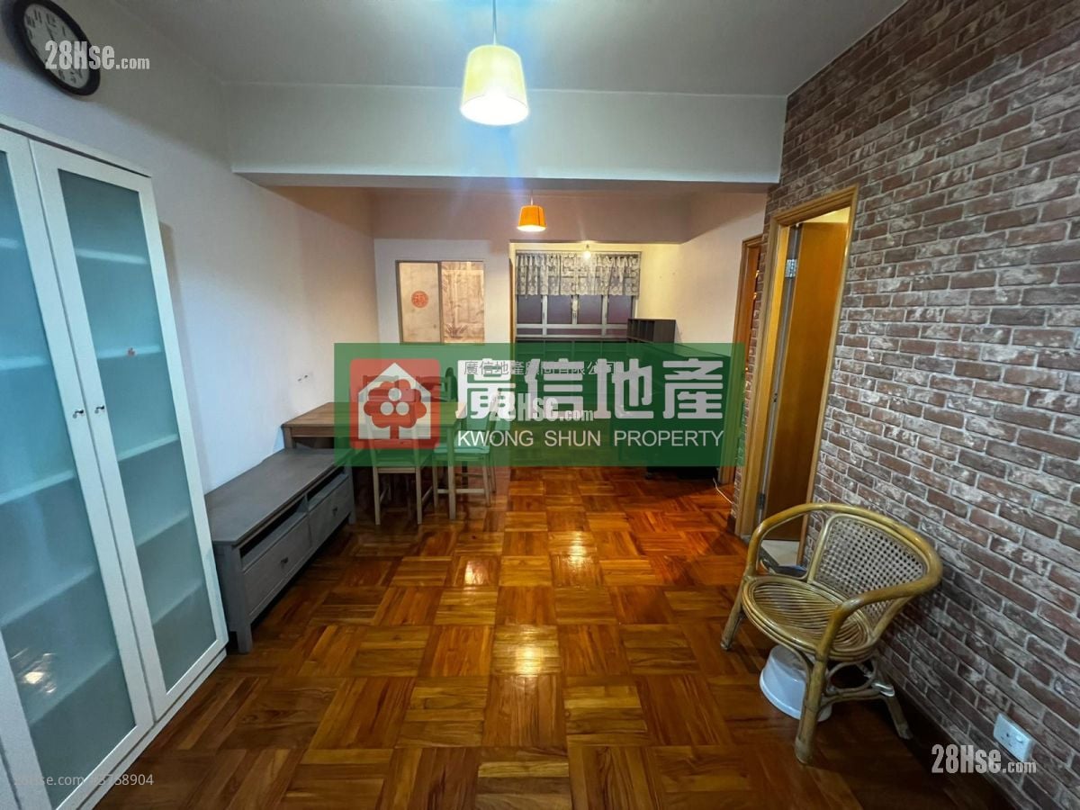 Apartment Sell 2 Bedrooms , 1 Bathroom 501 ft²