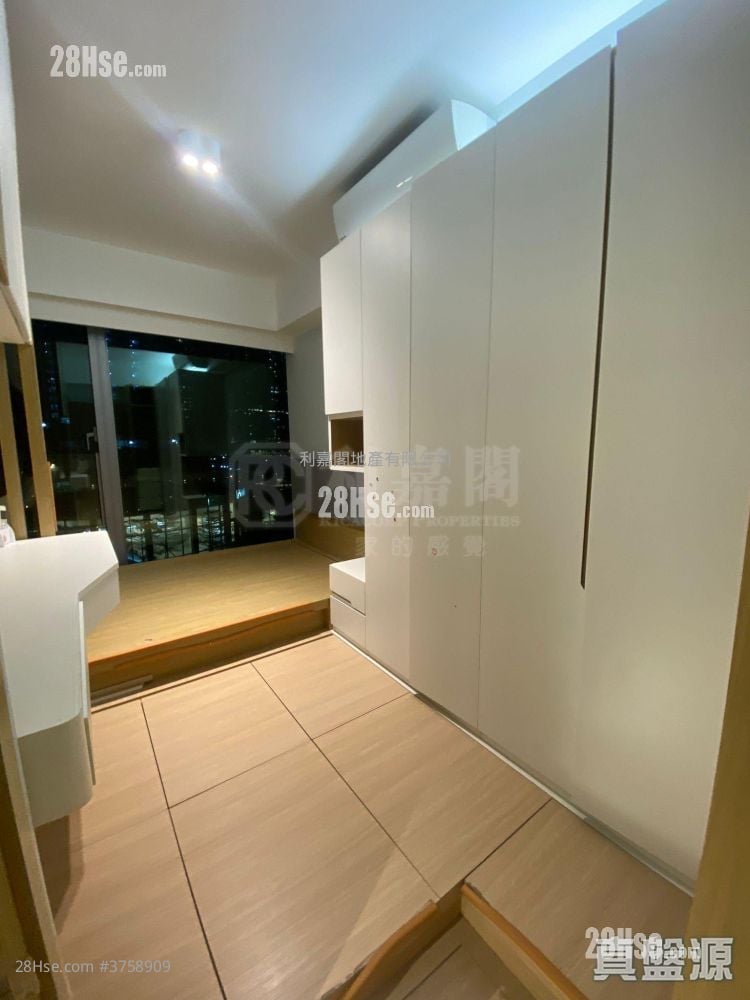 Malibu Sell 3 Bedrooms 626 ft²