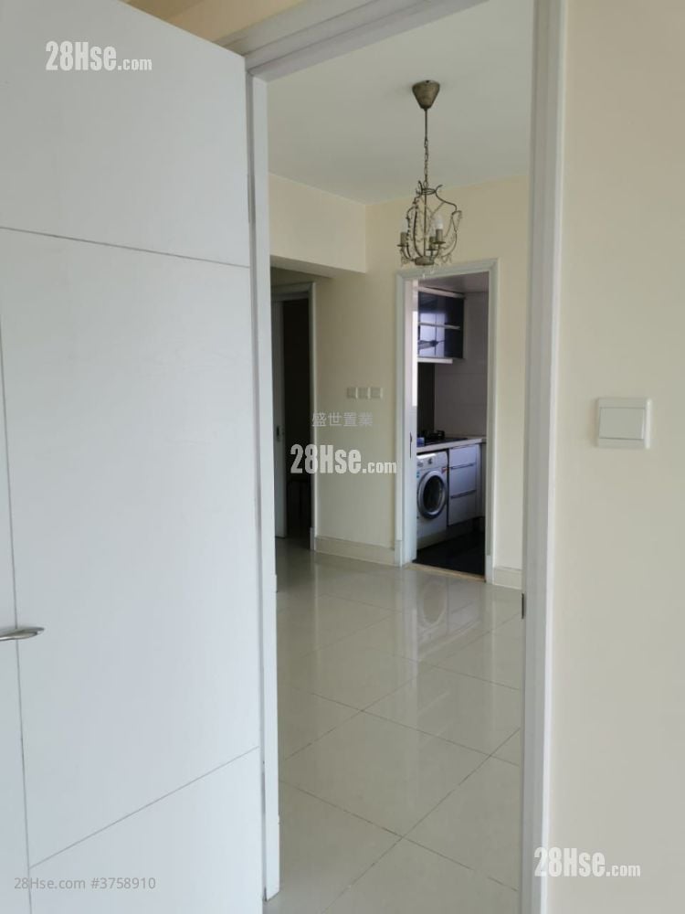 名城 售盘 3 房 , 2 浴室 679 平方尺