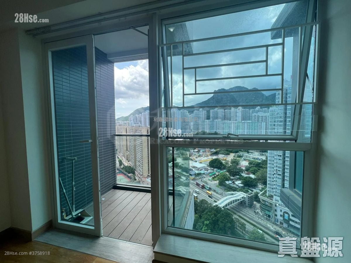 现崇山 售盘 3 房 , 2 浴室 715 平方尺