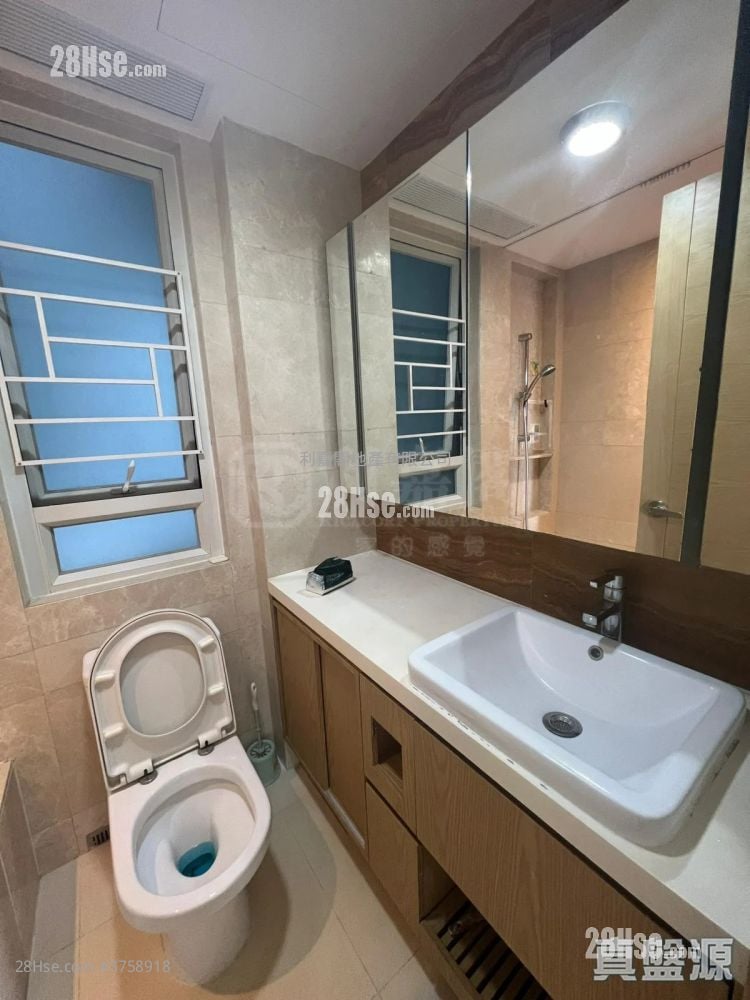 现崇山 售盘 3 房 , 2 浴室 715 平方尺