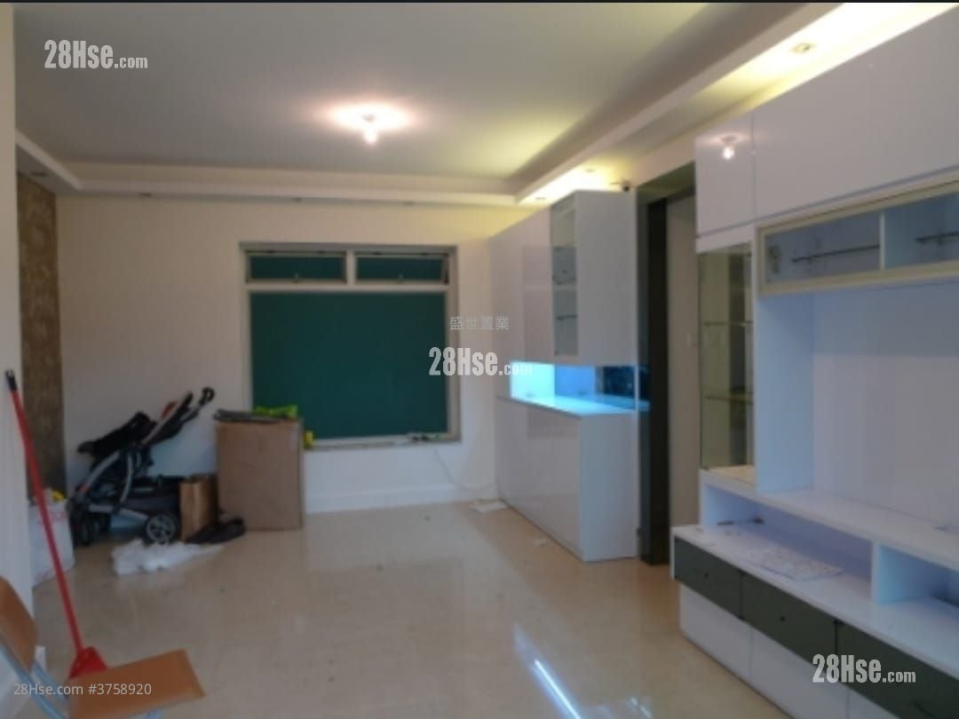 名城 售盘 3 房 , 2 浴室 785 平方尺