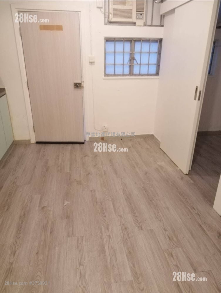 Village Sell 3 Bedrooms , 1 Bathroom 650 ft²