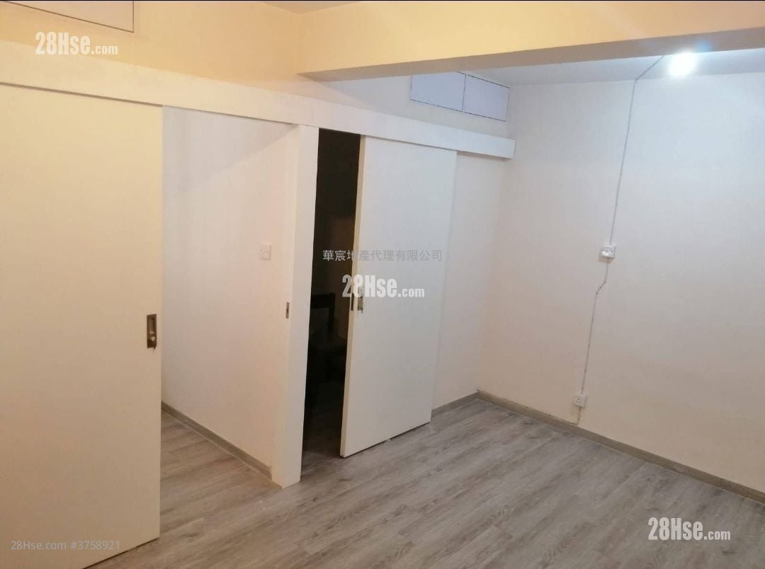 Village Sell 3 Bedrooms , 1 Bathroom 650 ft²