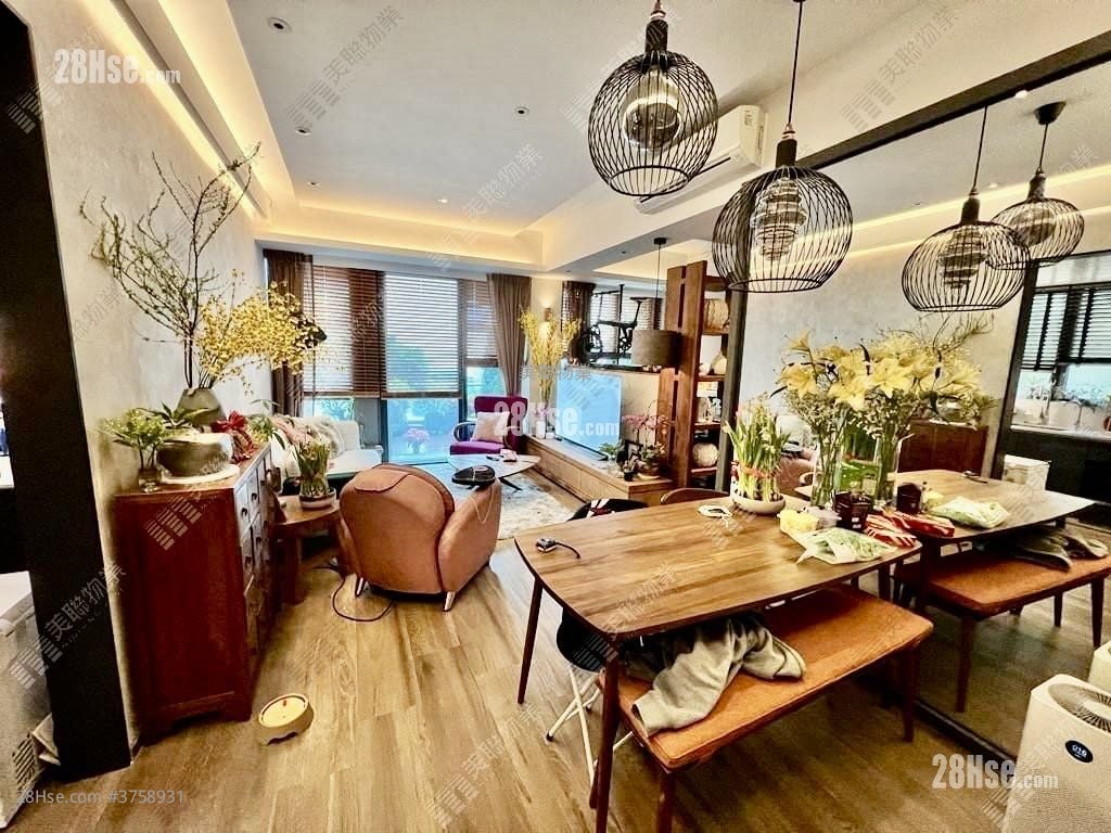 Capri 售盘 4 房 , 2 浴室 755 平方尺