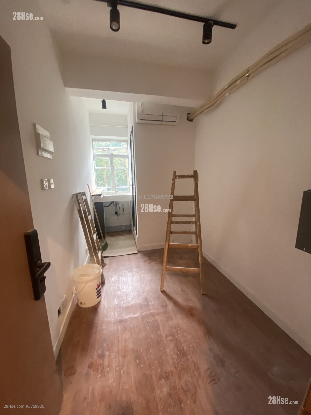 Yee Tak Factory Building Rental