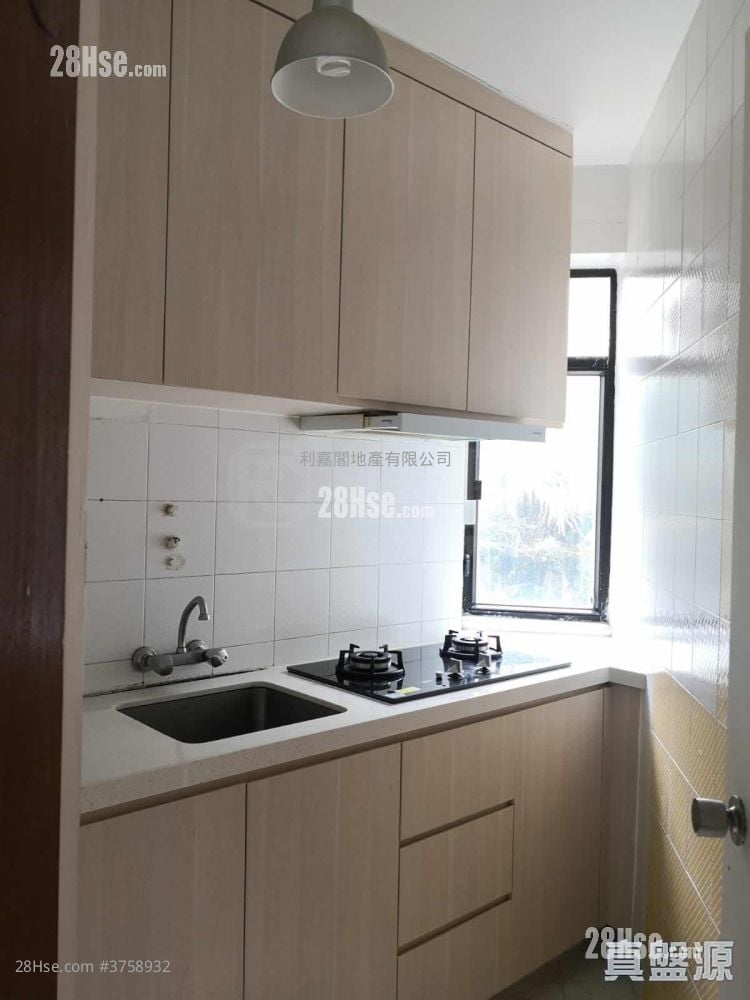 康怡花园 售盘 2 房 , 1 浴室 461 平方尺