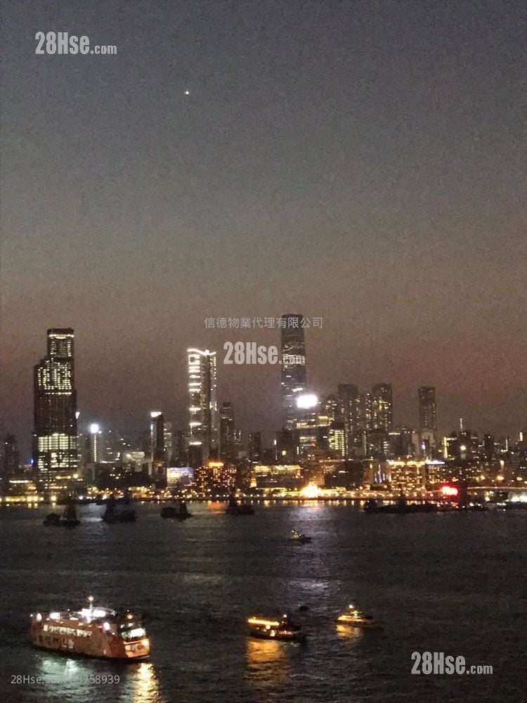 和富中心 售盘 3 房 , 2 浴室 845 平方尺