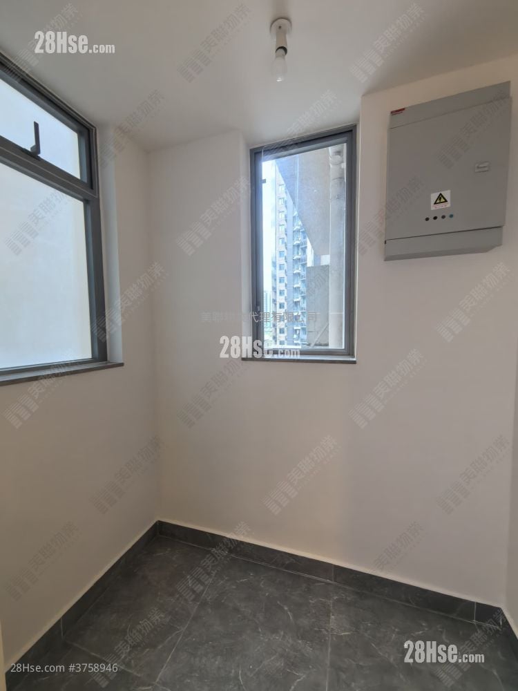 Capri 售盘 3 房 , 3 浴室 829 平方尺