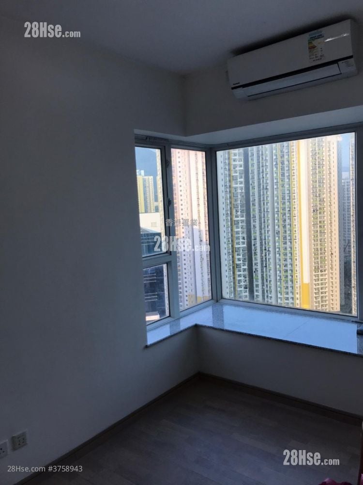 The Sparkle Sell 2 Bedrooms , 1 Bathroom 511 ft²