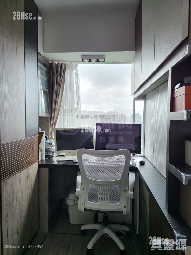 Malibu Sell 3 Bedrooms 800 ft²