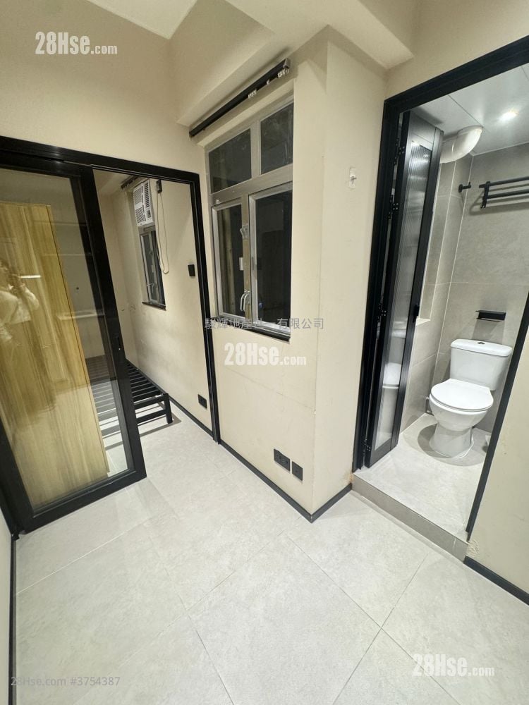 Pacific Building Rental 1 Bedroom , 1 Bathroom 150 ft²