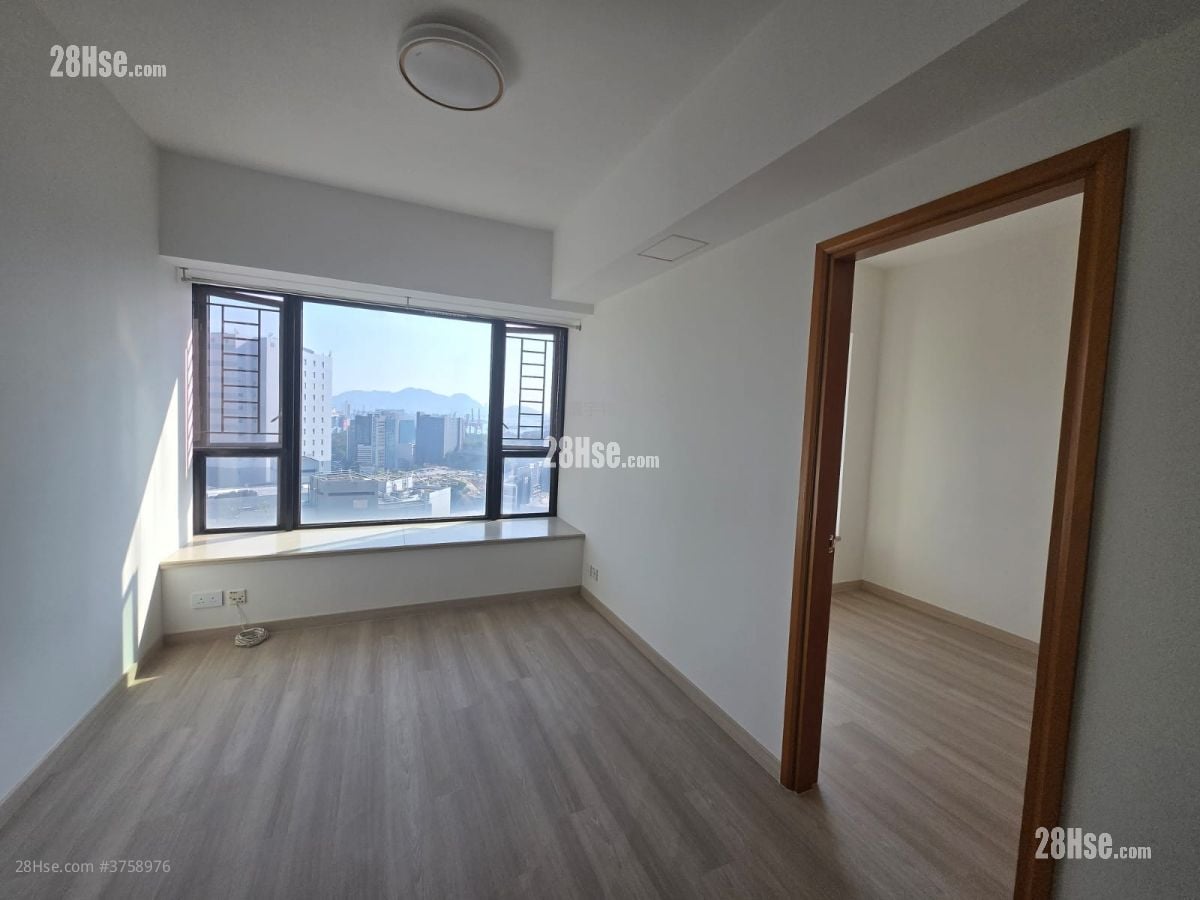 Chelsea Court Sell 2 Bedrooms , 1 Bathroom 461 ft²