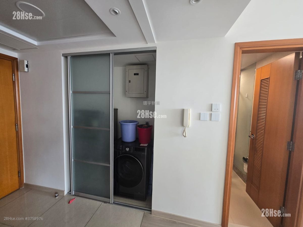 Chelsea Court Sell 2 Bedrooms , 1 Bathroom 461 ft²