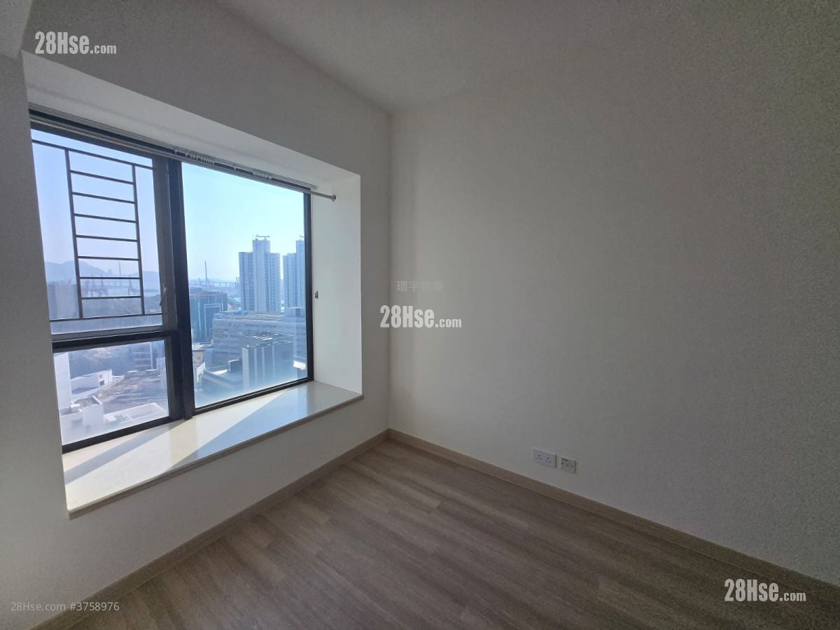 Chelsea Court Sell 2 Bedrooms , 1 Bathroom 461 ft²