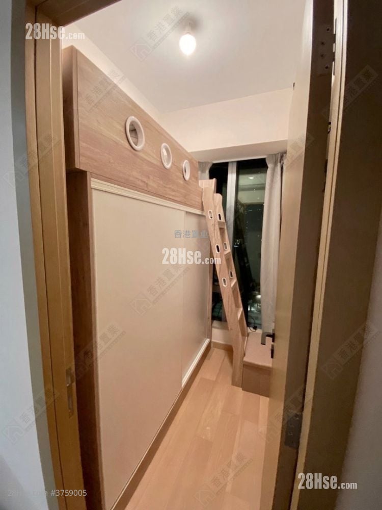 Malibu Sell 2 Bedrooms , 1 Bathroom 592 ft²