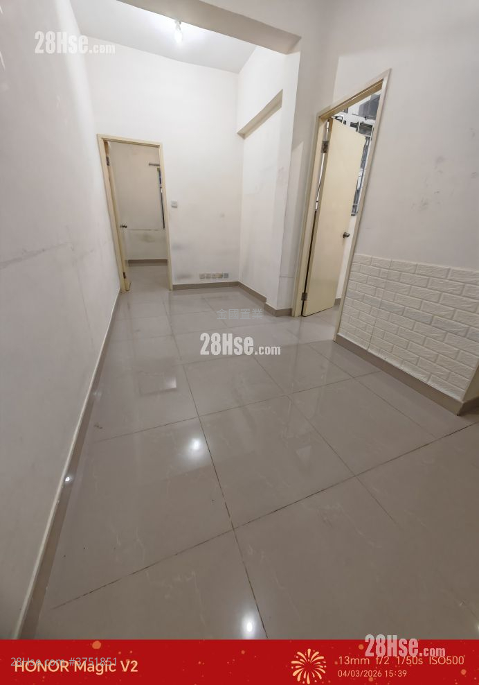 渡船街17號 租盤 2 房 , 1 浴室 300 平方呎