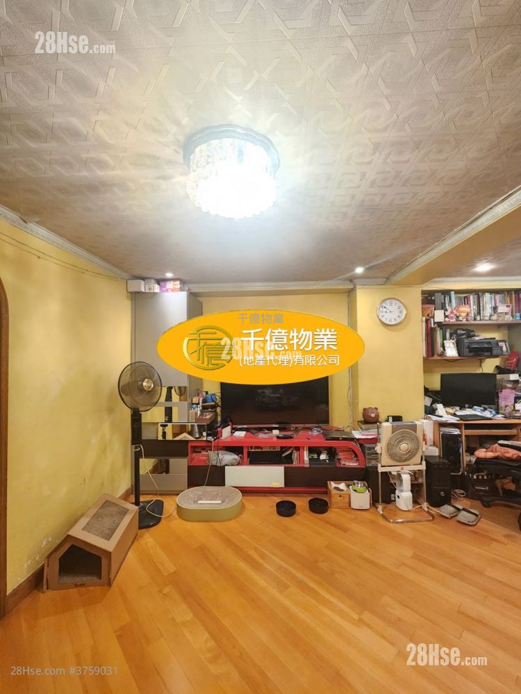 124 Tai Nan Street Sell 3 Bedrooms 654 ft²