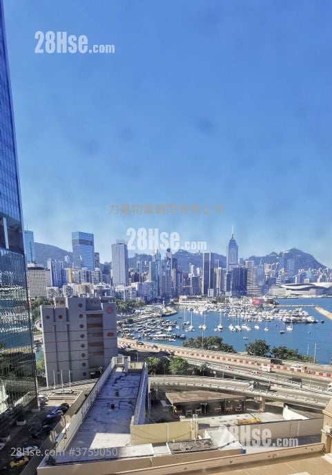 Victoria Centre Sell 3 Bedrooms , 1 Bathroom 534 ft²