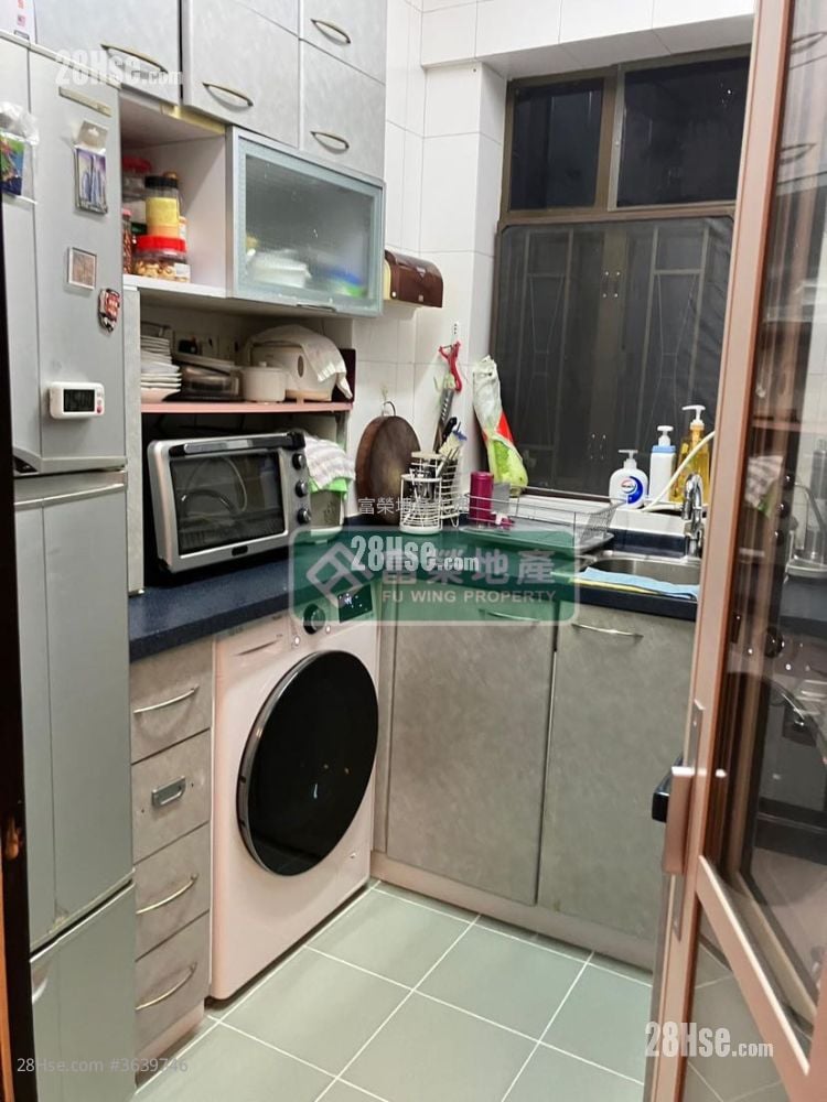 恆成大廈 售盤 3 房 , 1 浴室 717 平方呎