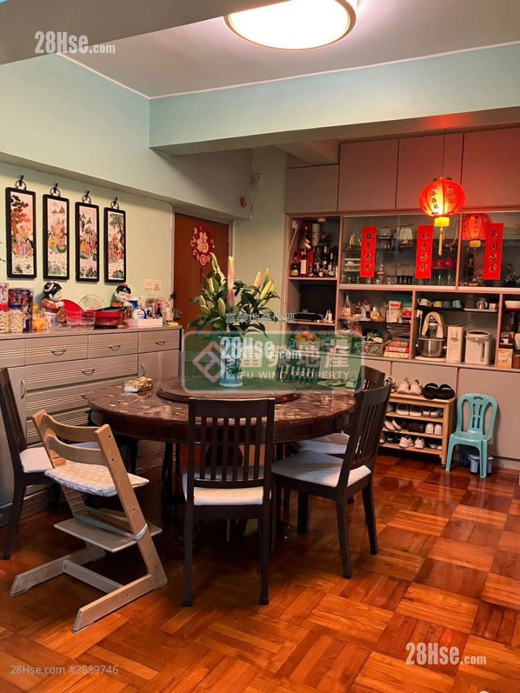 恆成大廈 售盤 3 房 , 1 浴室 717 平方呎