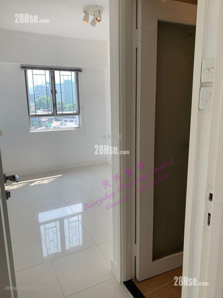 Sai Kung Garden Rental 3 Bedrooms , 2 Bathrooms 570 ft²