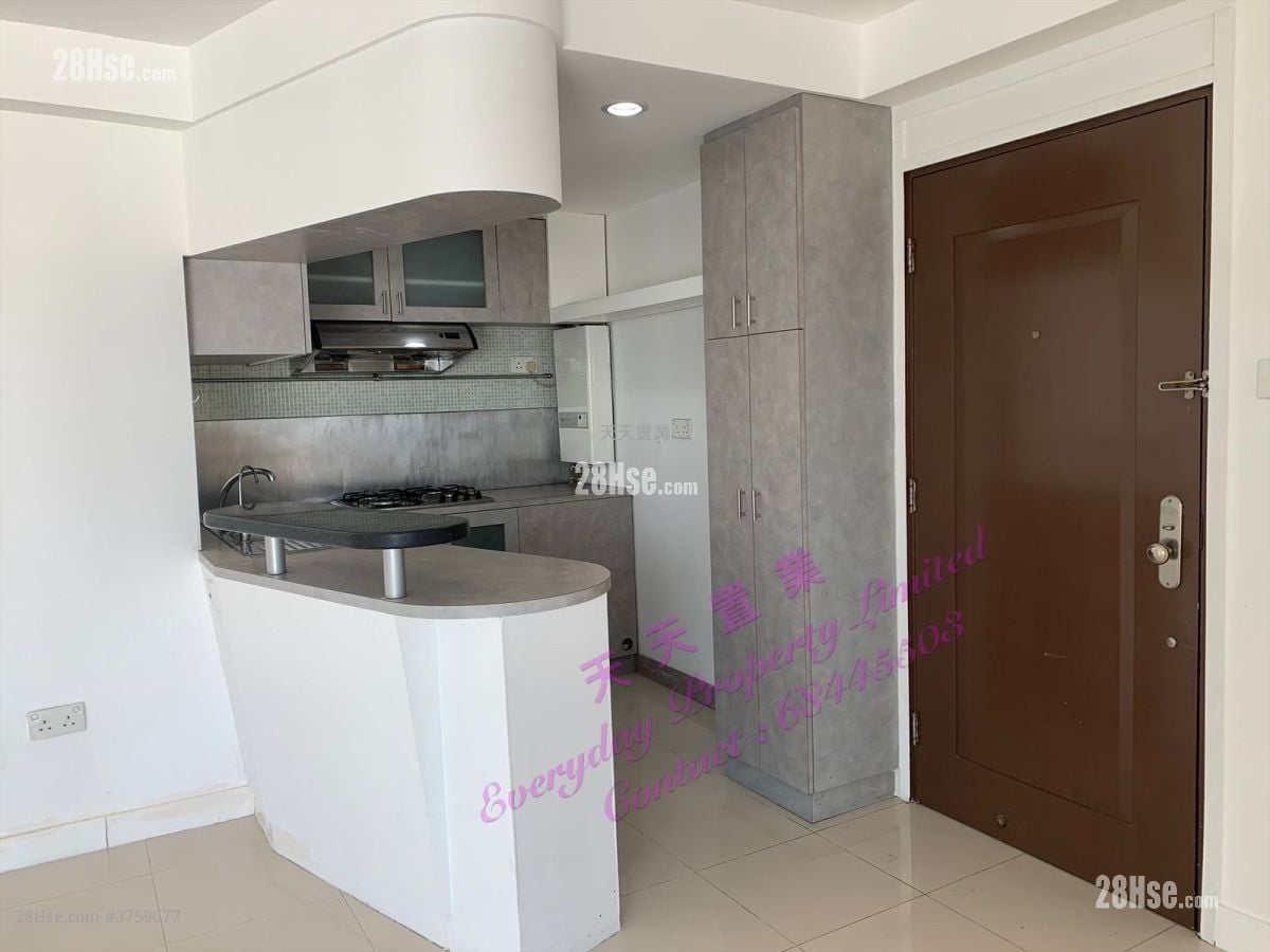 Sai Kung Garden Rental 3 Bedrooms , 2 Bathrooms 570 ft²