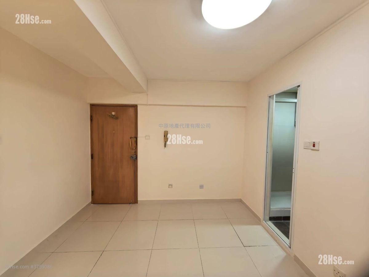 Tsuen Wan Centre Sell 1 Bedroom , 1 Bathroom 329 ft²