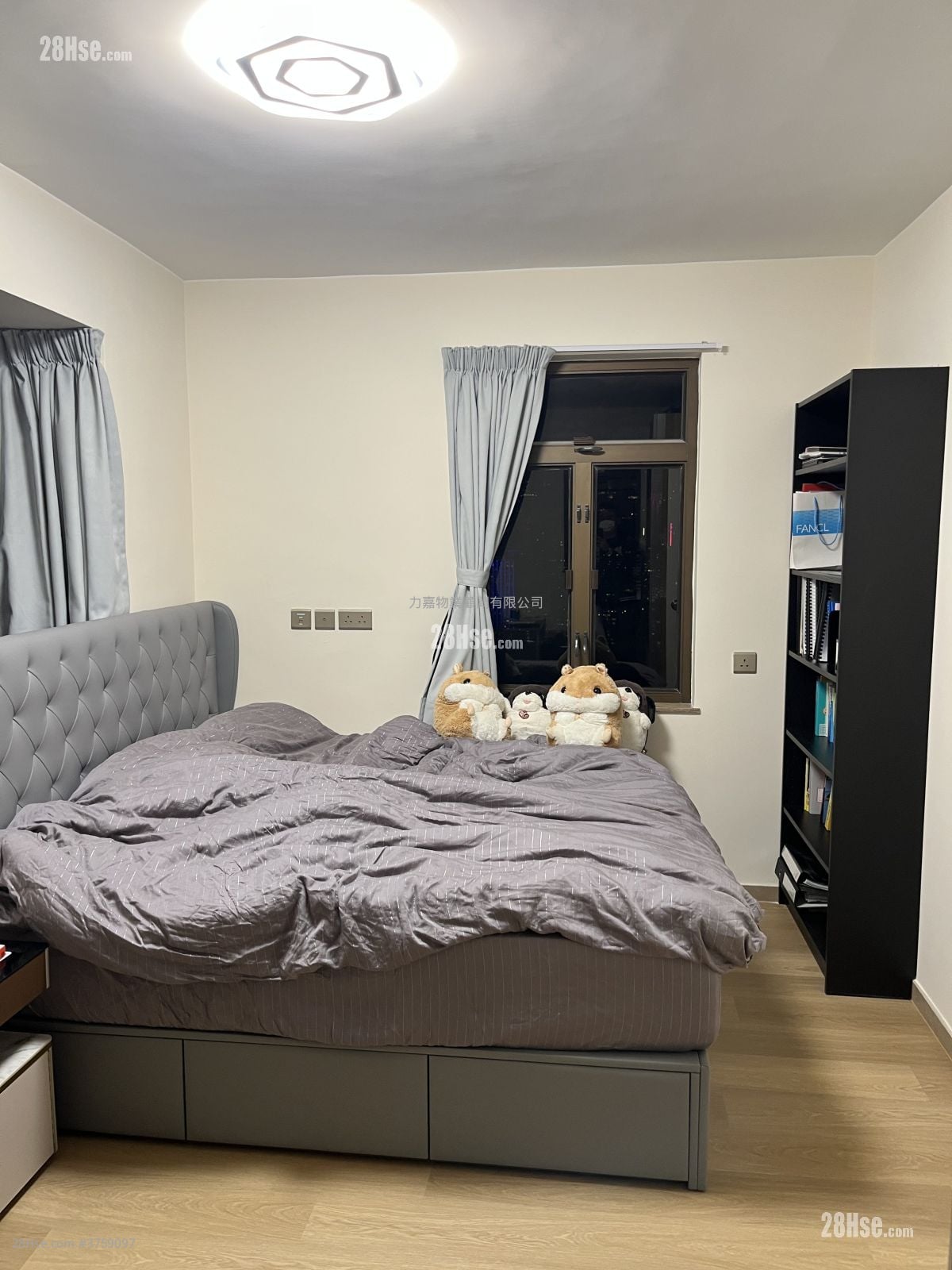 Victoria Centre Sell 2 Bedrooms , 1 Bathroom 534 ft²