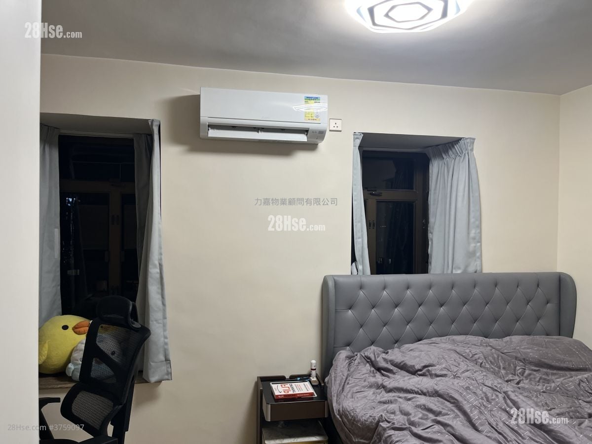 Victoria Centre Sell 2 Bedrooms , 1 Bathroom 534 ft²