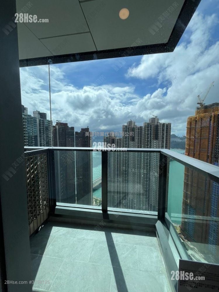 Seasons Place 售盘 2 房 437 平方尺