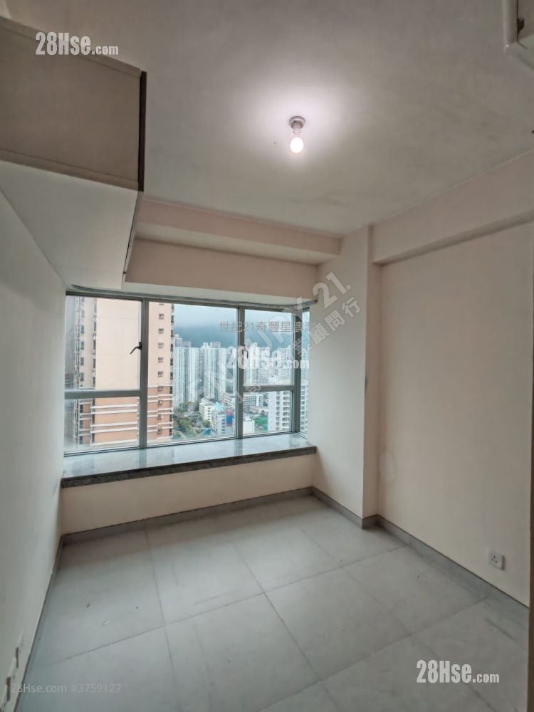 Marbella Sell 2 Bedrooms , 1 Bathroom 487 ft²