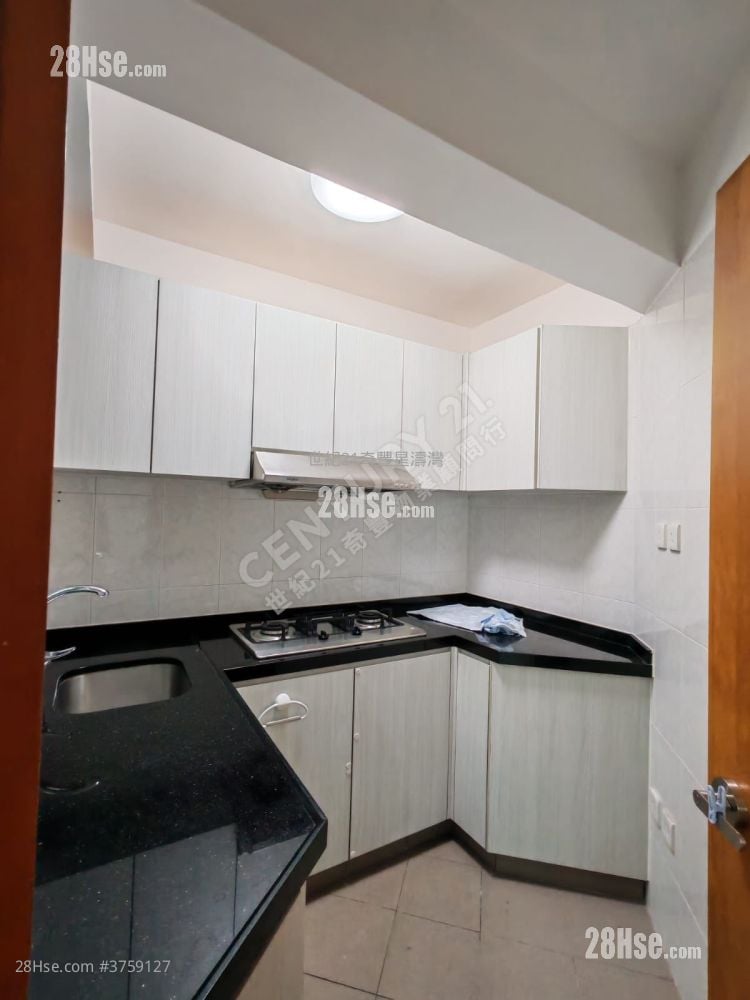 Marbella Sell 2 Bedrooms , 1 Bathroom 487 ft²