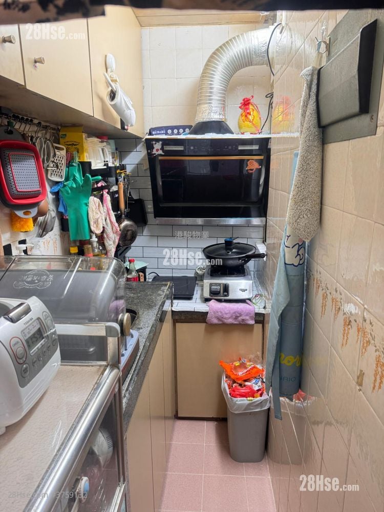 Tak Bo Garden Sell 1 Bedroom , 1 Bathroom 282 ft²