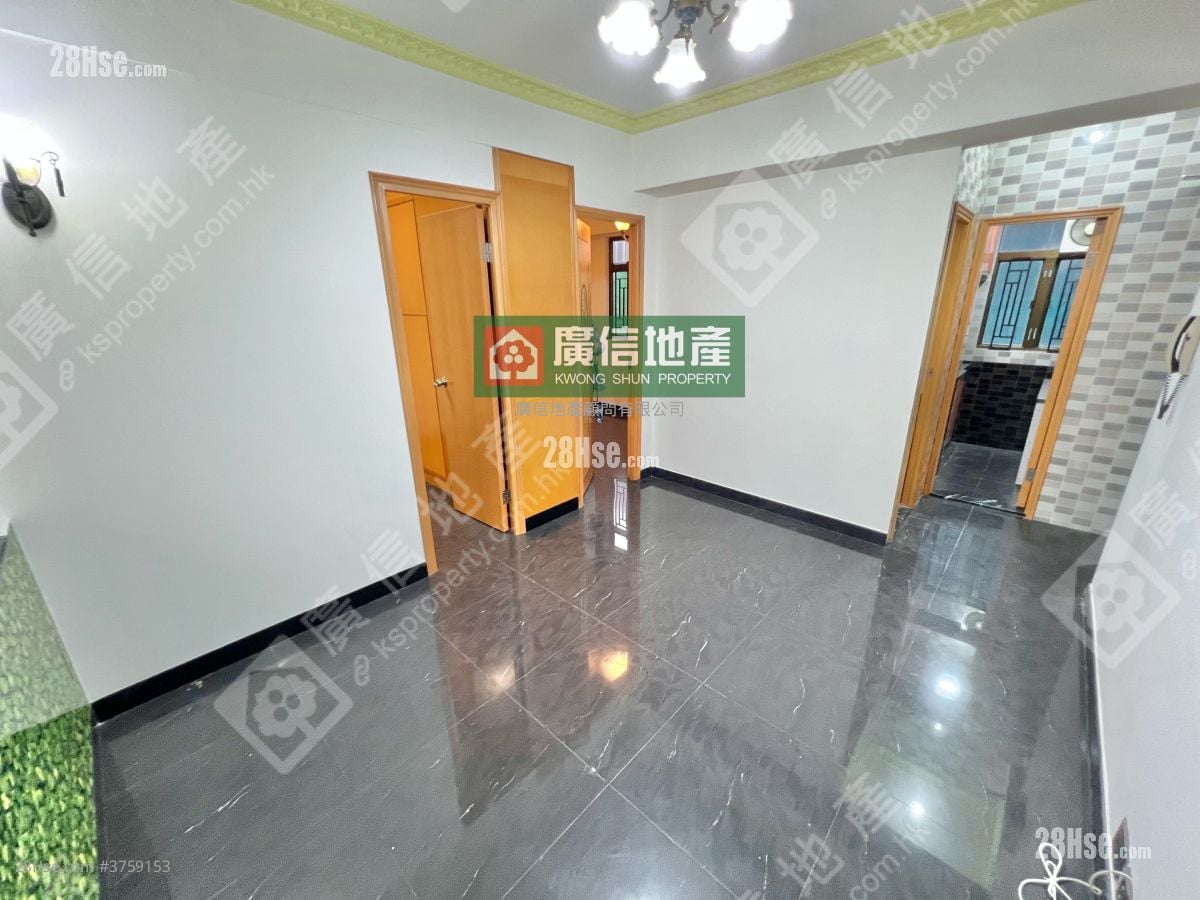 Hang Cheong Building Sell 2 Bedrooms , 1 Bathroom 393 ft²