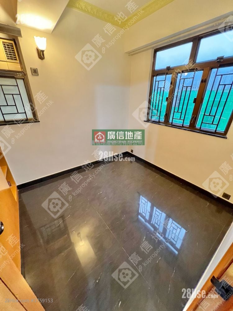 Hang Cheong Building Sell 2 Bedrooms , 1 Bathroom 393 ft²