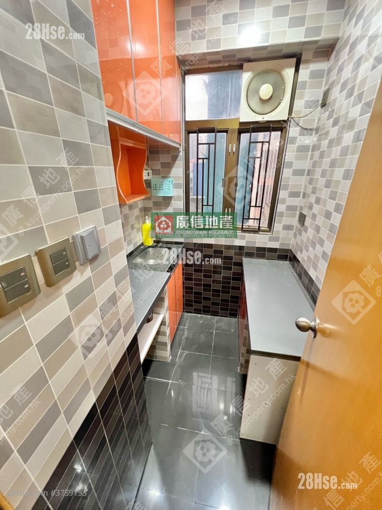 Hang Cheong Building Sell 2 Bedrooms , 1 Bathroom 393 ft²