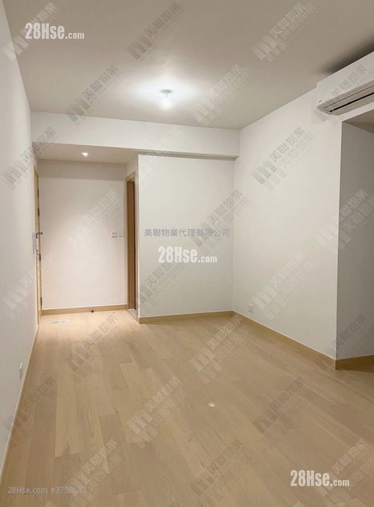 Grand Marini Sell 3 Bedrooms 785 ft²