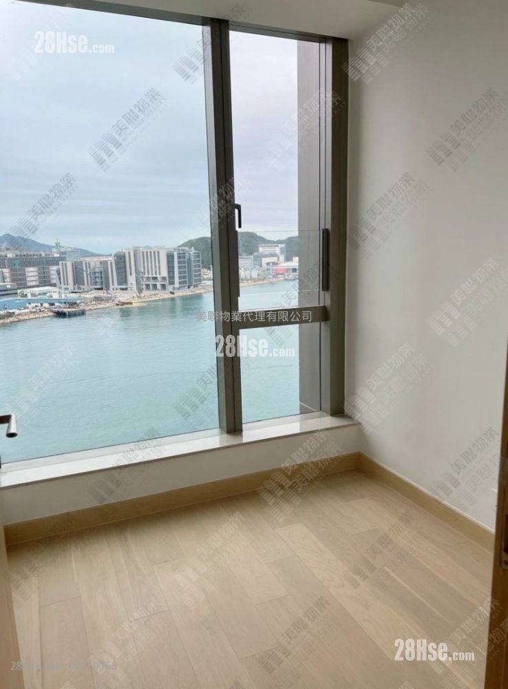 Grand Marini Sell 3 Bedrooms 785 ft²