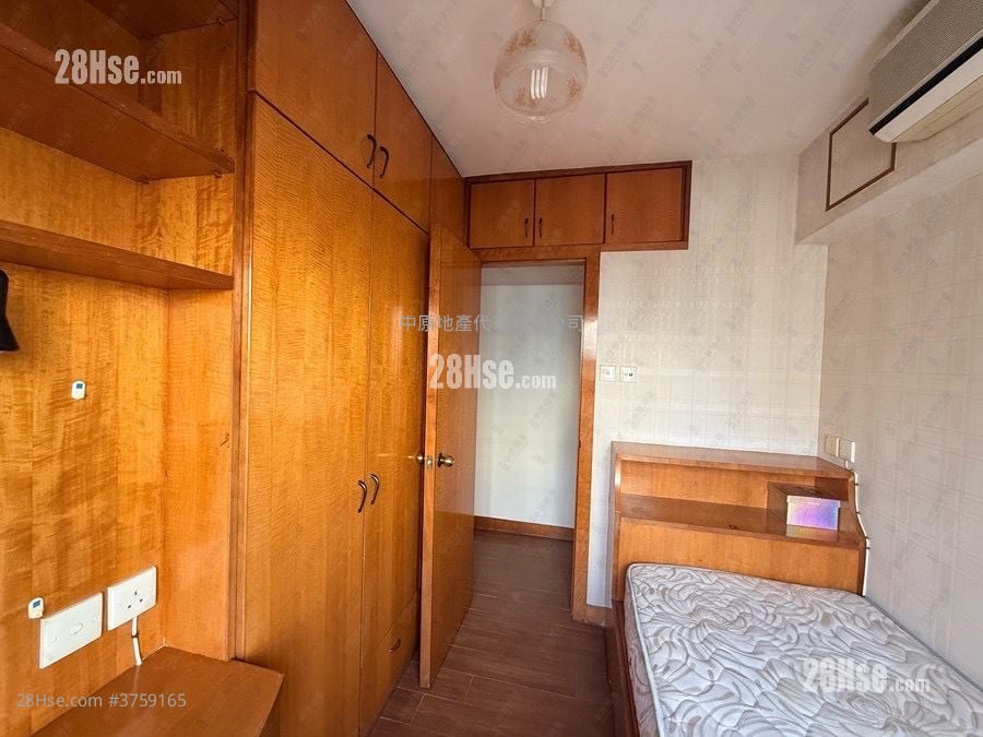 Parc Regal Sell 3 Bedrooms 677 ft²