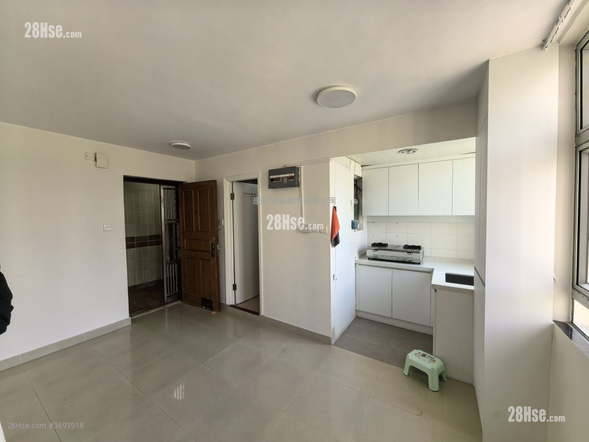 康华苑 租盘 2 房 , 1 浴室 380 平方尺