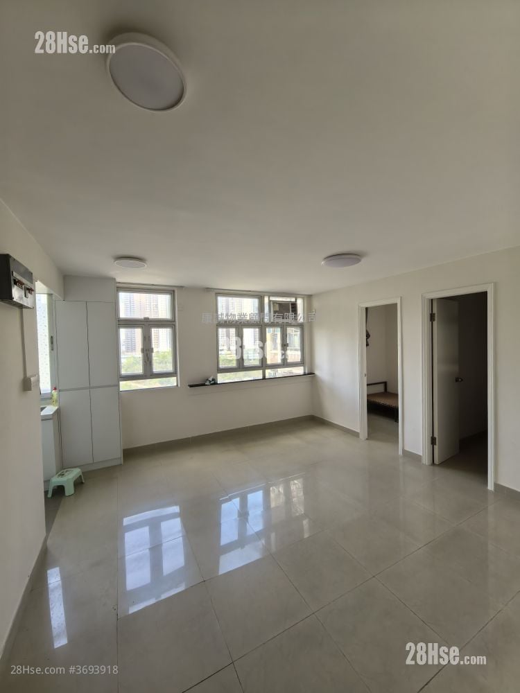 康华苑 租盘 2 房 , 1 浴室 380 平方尺