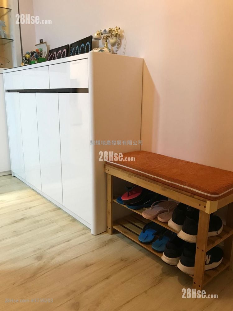 Kam Tong Building Sell 3 Bedrooms , 2 Bathrooms 640 ft²