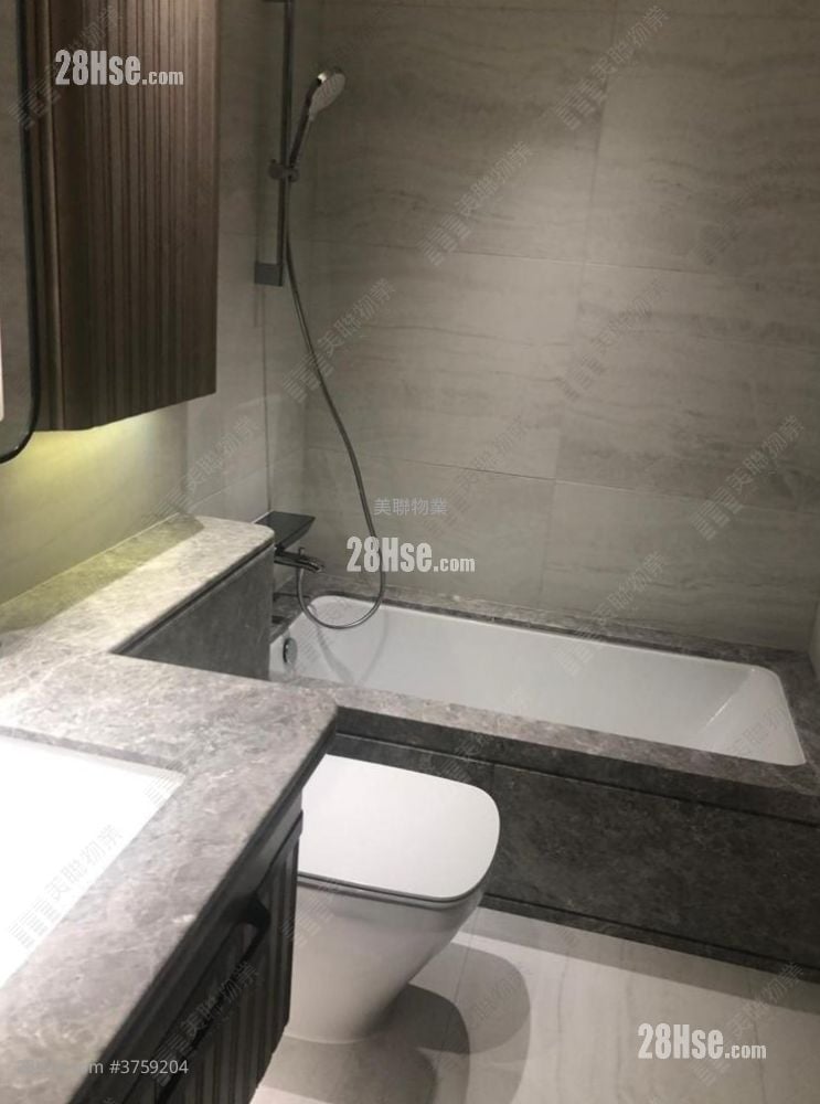 Ontolo Sell 3 Bedrooms , 3 Bathrooms 1,233 ft²