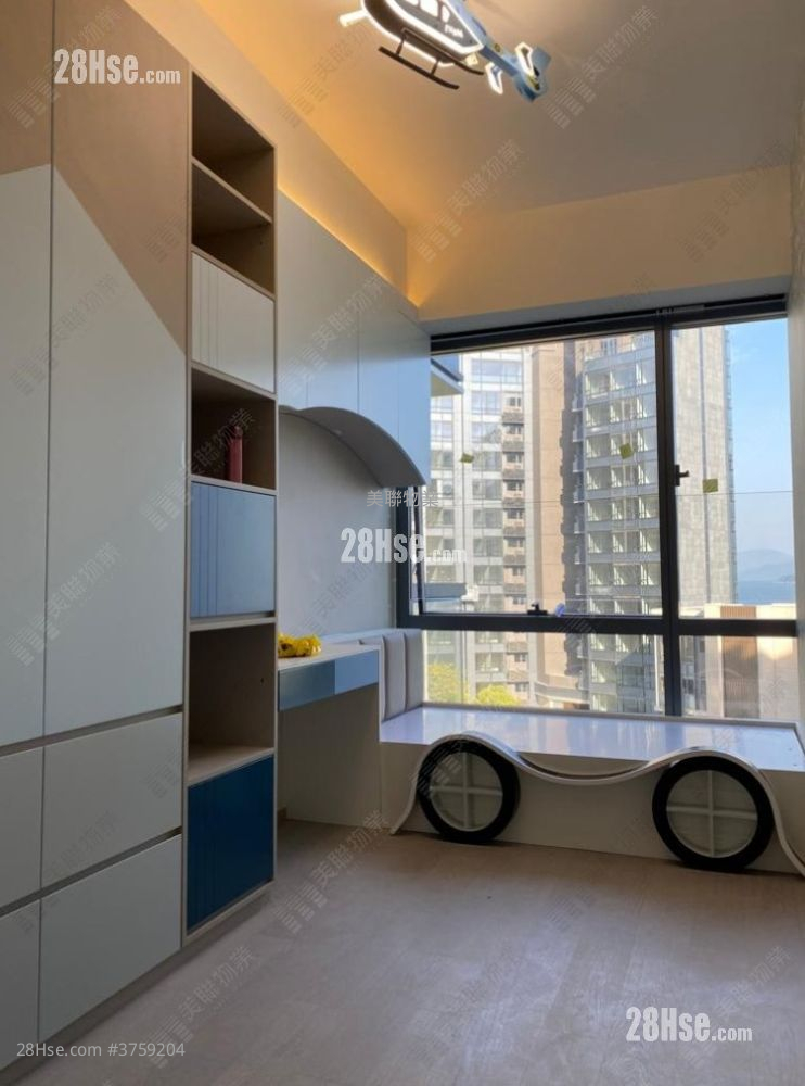 Ontolo Sell 3 Bedrooms , 3 Bathrooms 1,233 ft²