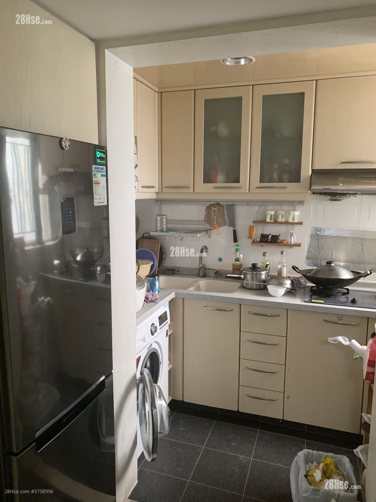 Po Ming Court Sell 2 Bedrooms , 1 Bathroom 426 ft²