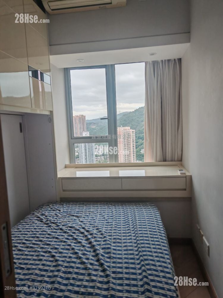 Century Gateway Sell 3 Bedrooms , 2 Bathrooms 661 ft²