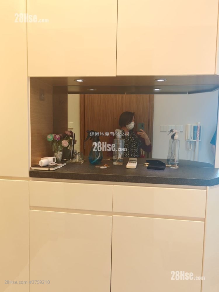 Century Gateway Sell 3 Bedrooms , 2 Bathrooms 661 ft²